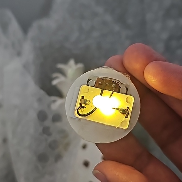 2 Pineapple decor - Picture 5 of 6